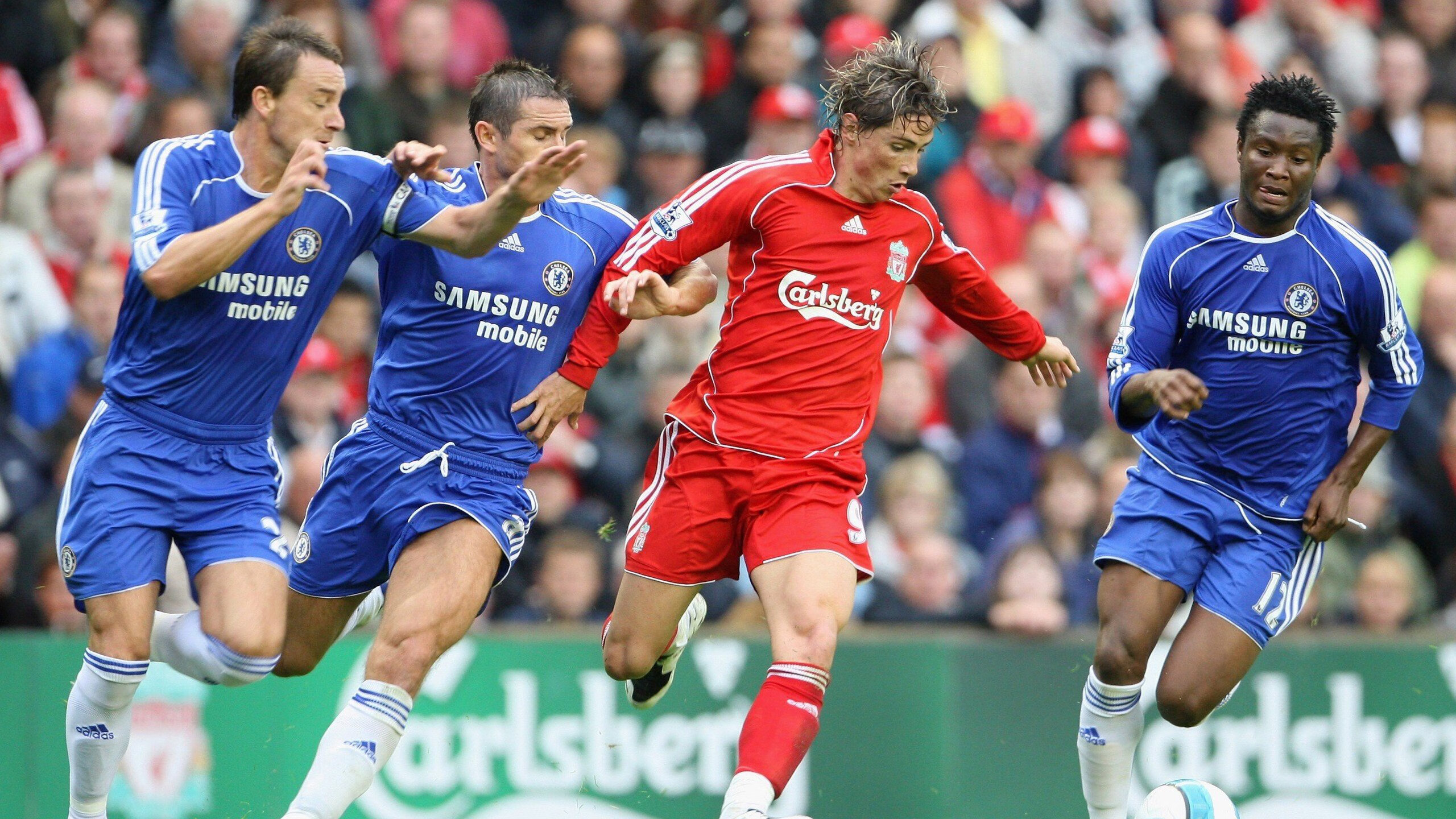 一场比赛：库里在火箭队比赛中投中13个三分，打破NBA单场远投纪录！